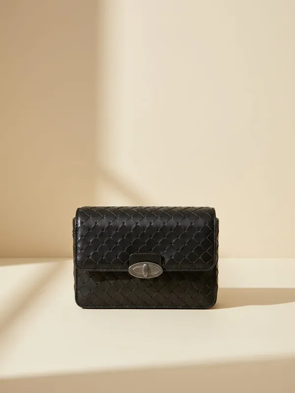 Сумка кросс-боди плетёная Zara